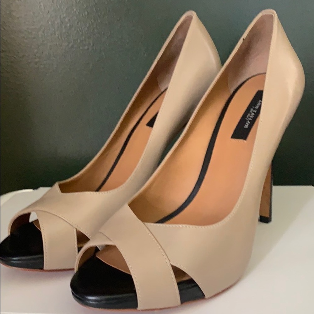 Anne Taylor heels